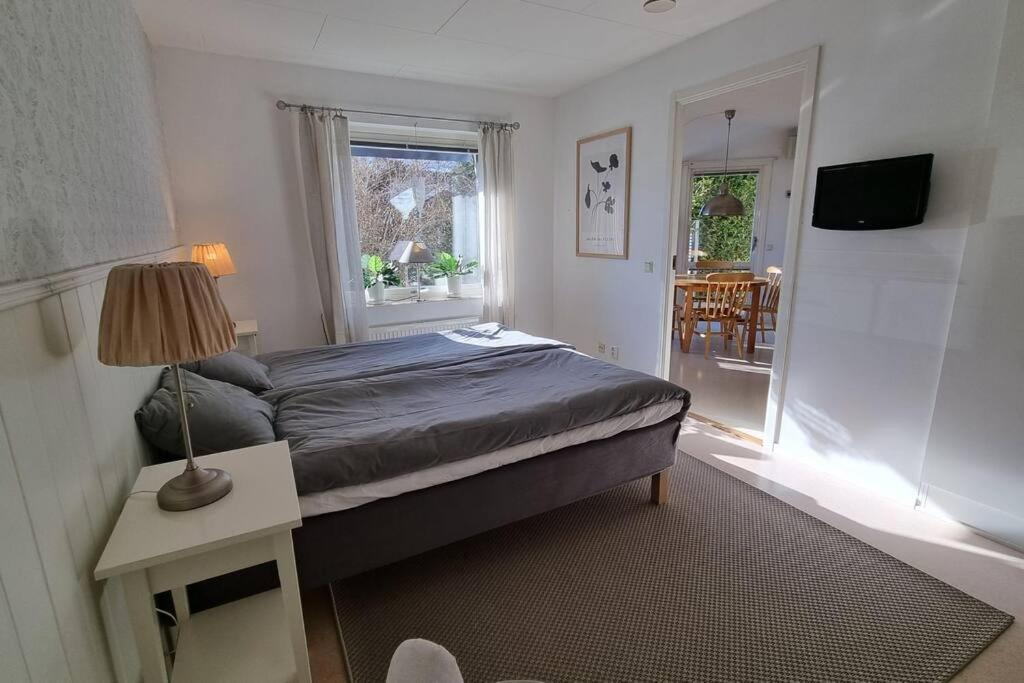 Trivsamt Parhus I Lugnt Omrade Inne I Tranas! Exteriör bild