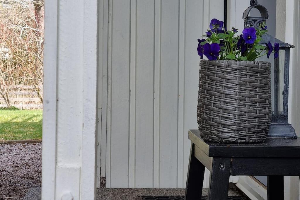 Trivsamt Parhus I Lugnt Omrade Inne I Tranas! Exteriör bild